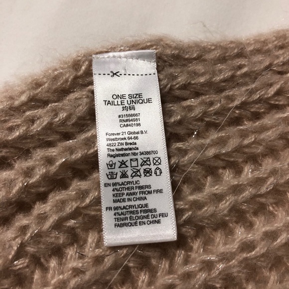 3/$20 🖤 Dusty Rose Scarf - Picture 4 of 4